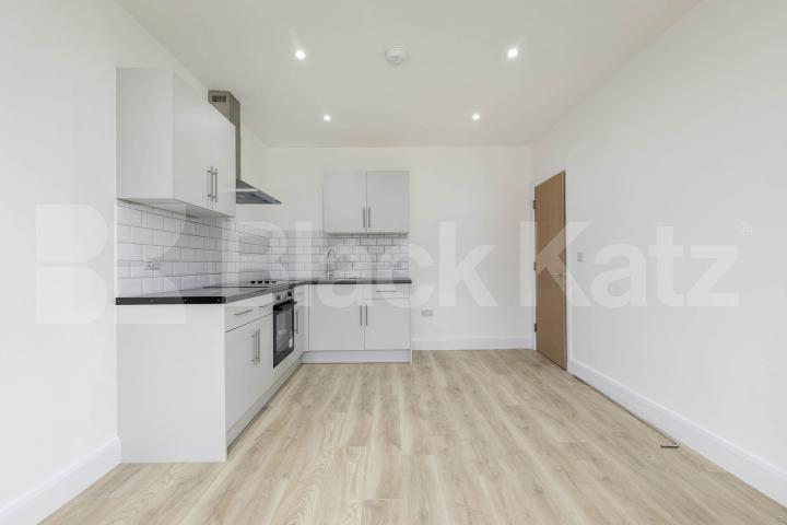 Recently Refurbished Apartment Headstone Road, Harrow-on-the-Hill